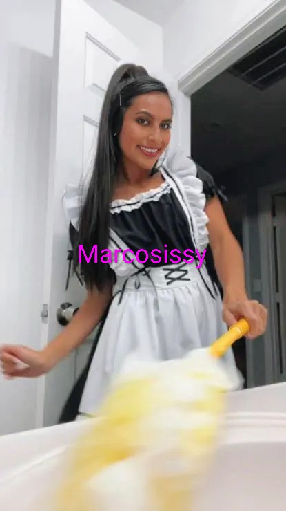 marcosissy-french-servant