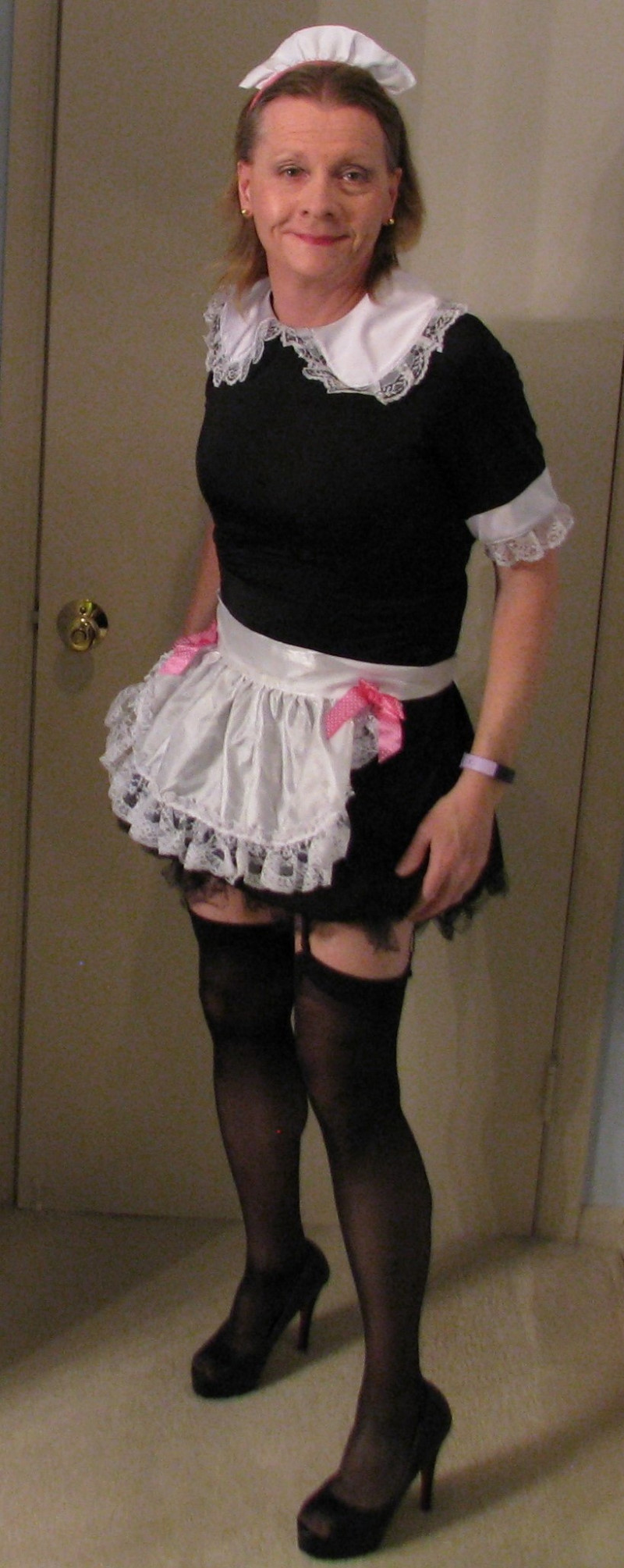 chrisissy-french-sissy-maid-iii-800x2009