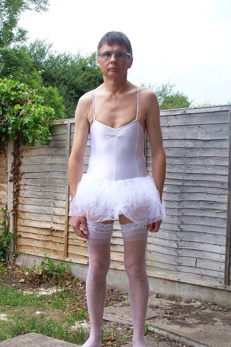 chris-ellis-outside-in-white-tutu-front