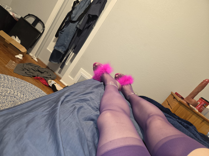 857