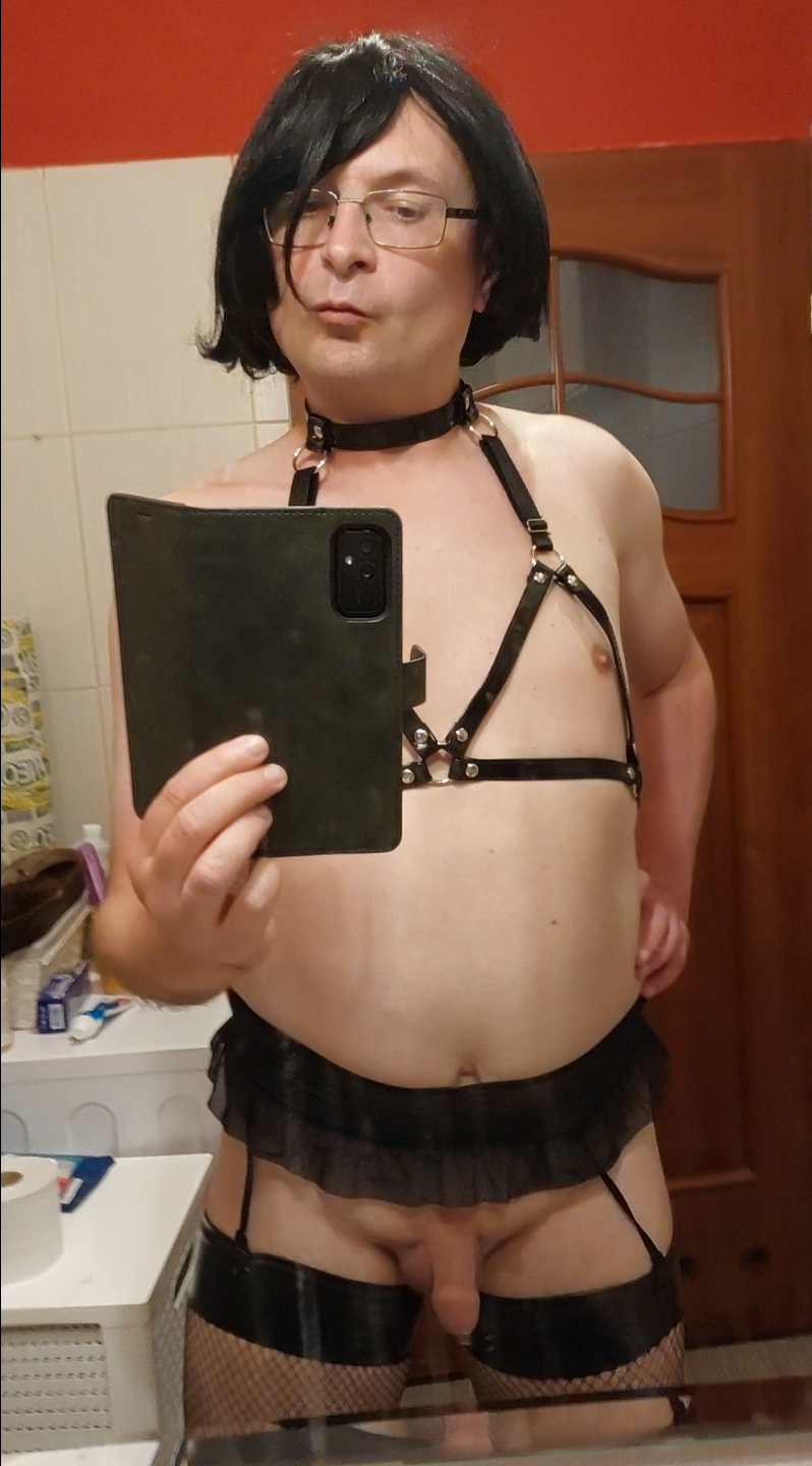 sissy00067jpg