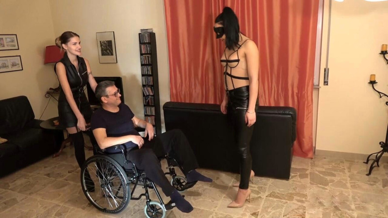 8523