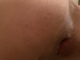 8964