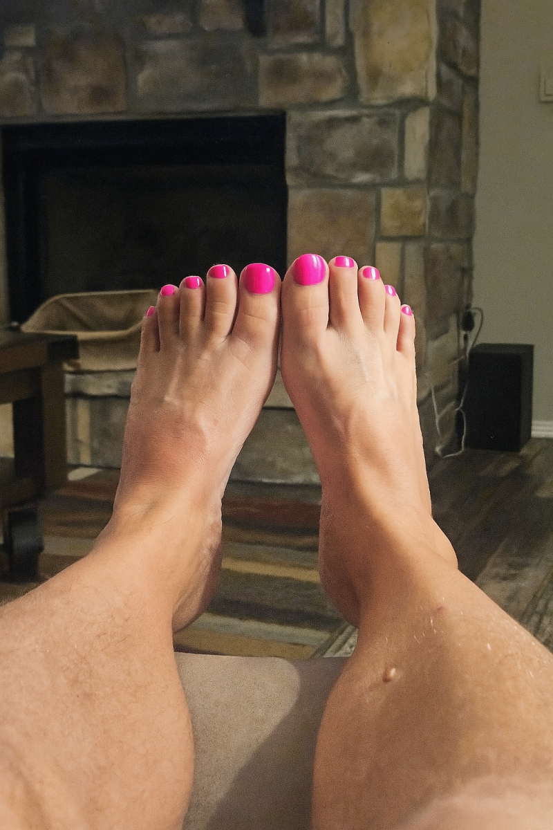 someone-once-said-i-have-pretty-feet
