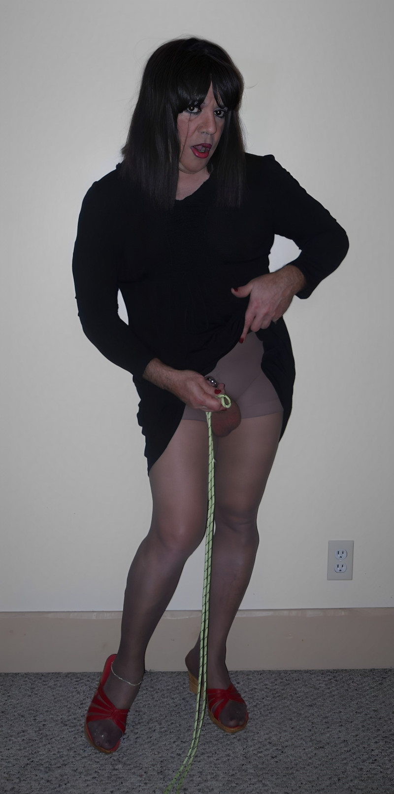 sissy-crossdresser-jazmin-stretching-my-clitty-11